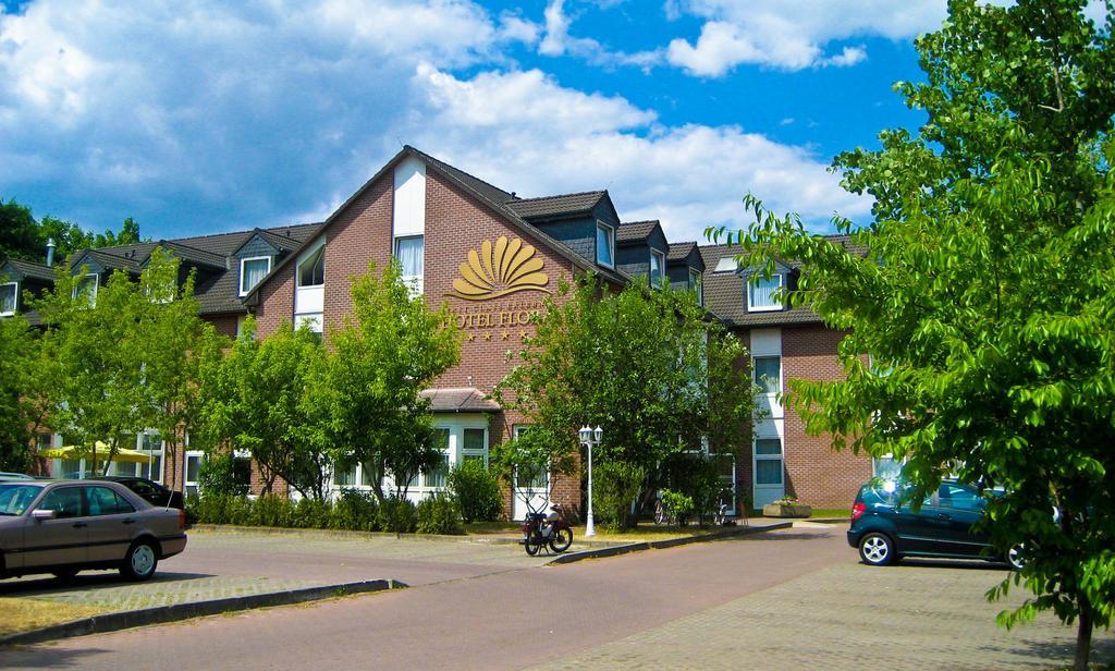 Hotel Flora Fredersdorf Exterior foto