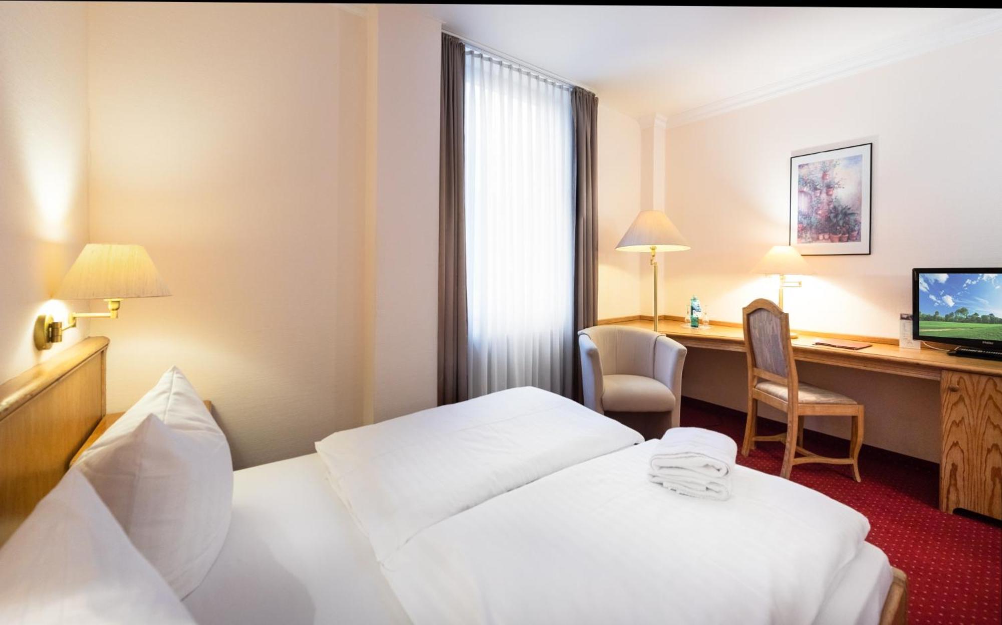 Hotel Flora Fredersdorf Zimmer foto