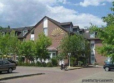 Hotel Flora Fredersdorf Exterior foto